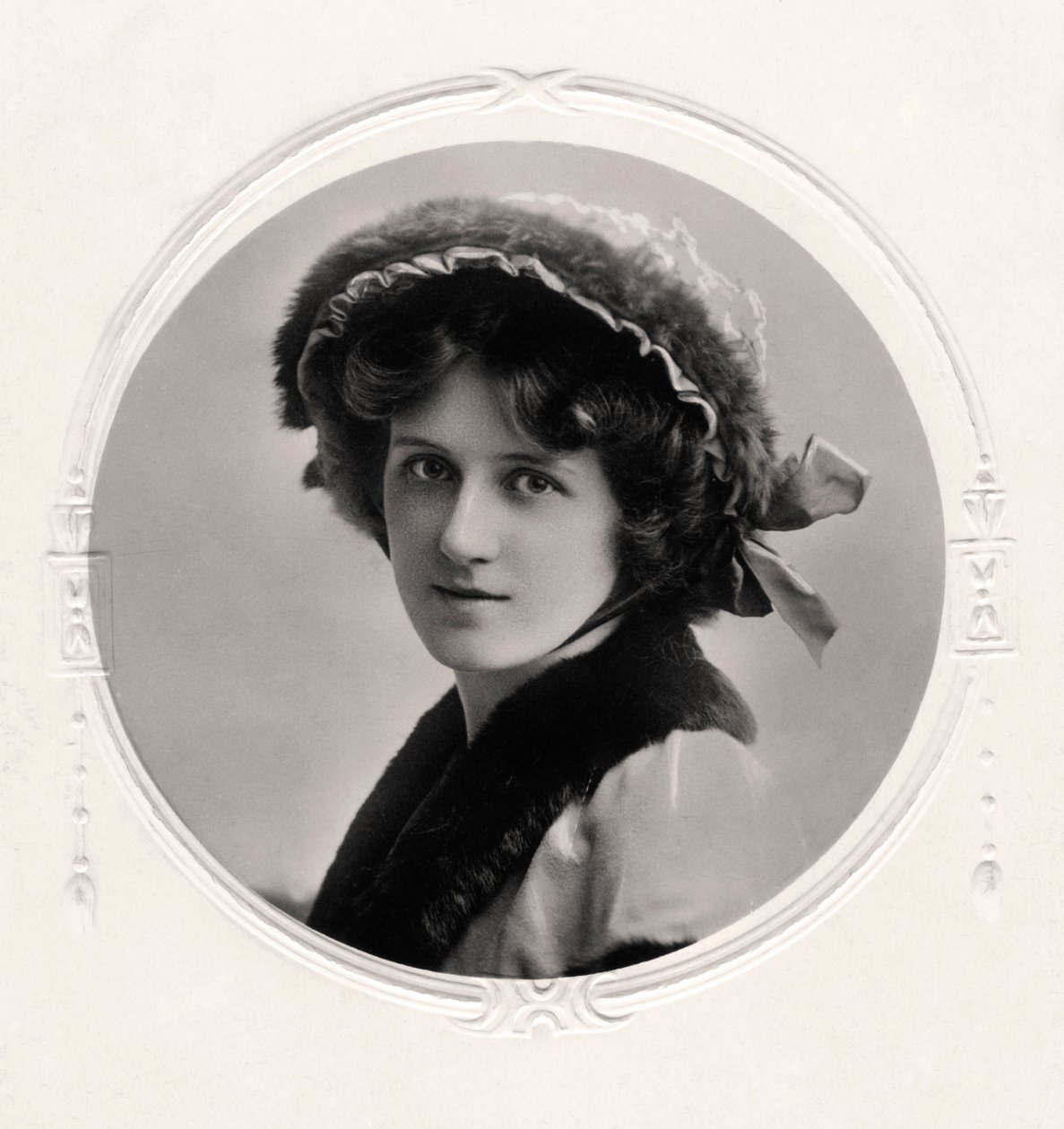 Nina Sevening, britská herečka, začátek 20. století. od Rita Martin