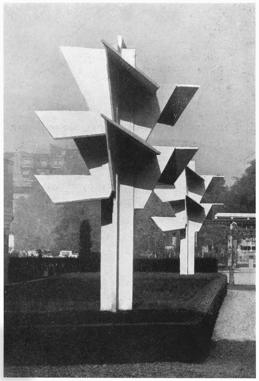 Zimní zahrada a kubistické betonové stromy na výstavě Art Deco, z „Art et Decoration“, vydané Albertem Levy, Paříž, 1925 (beton) od Robert Mallet Stevens