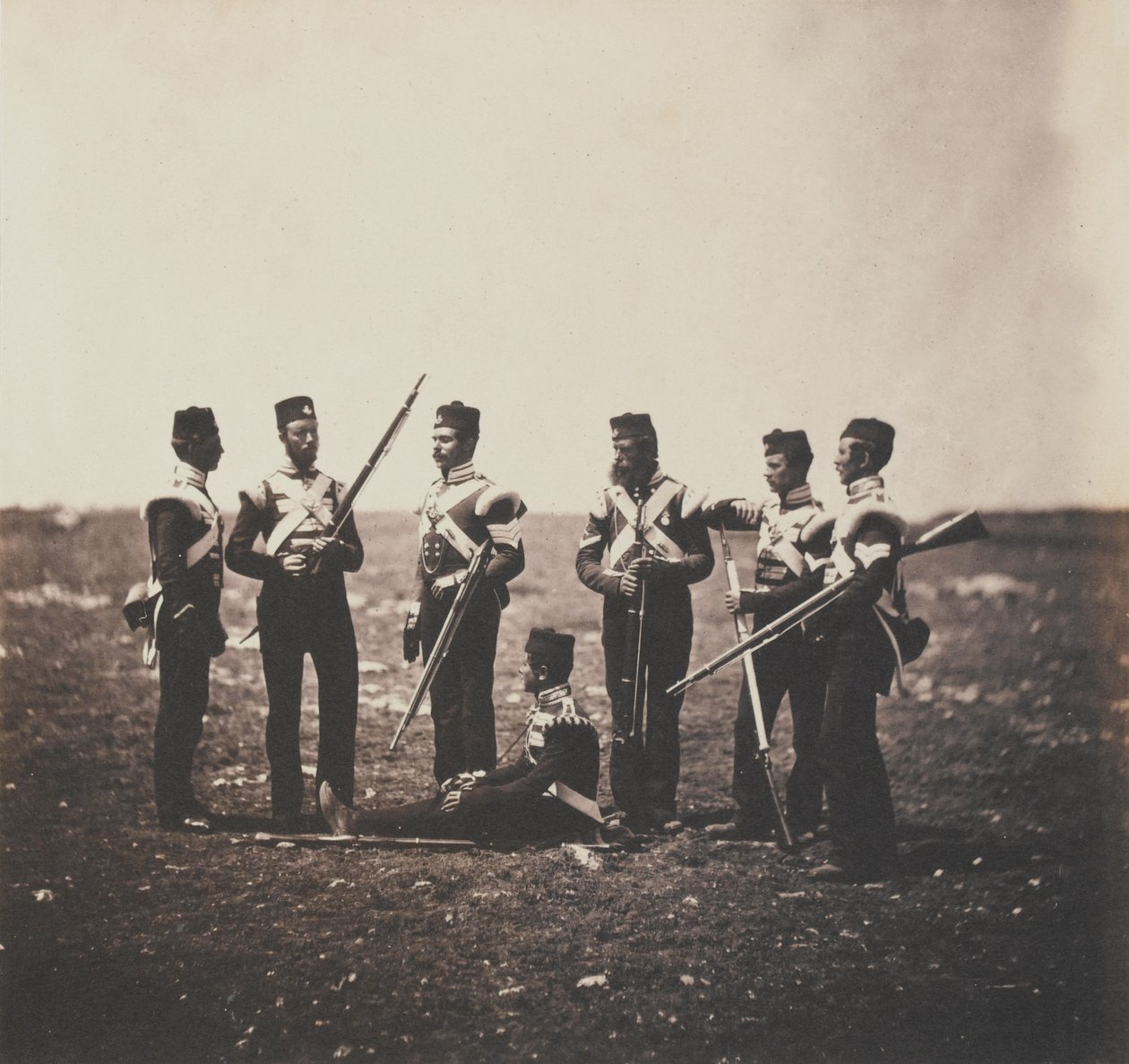 Muži 68. pěšího (Durhamského) pluku (lehká pěchota) z alba 52 fotografií spojených s krymskou válkou, 1855 od Roger Fenton