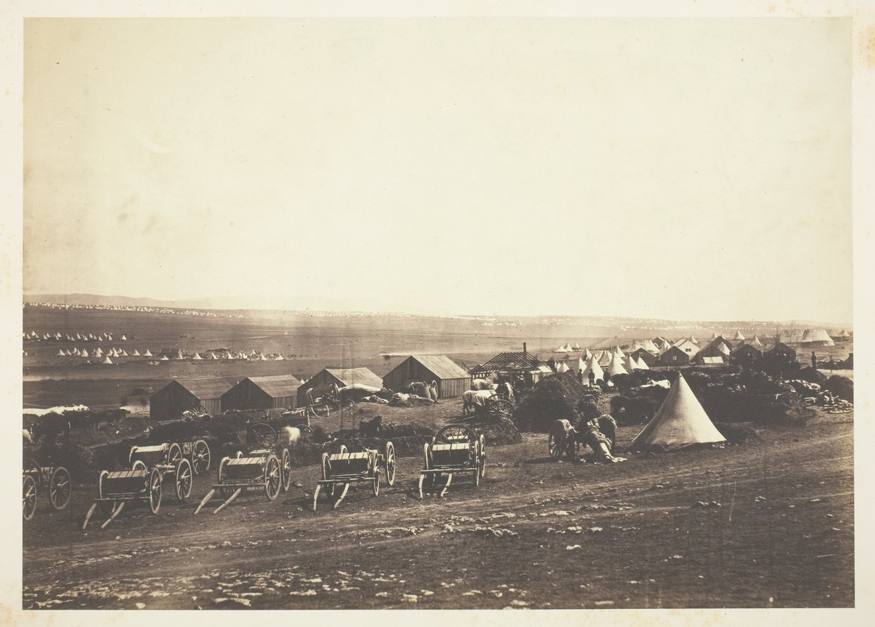 Dělostřelecké vozy, Balaklava v dálce od Roger Fenton