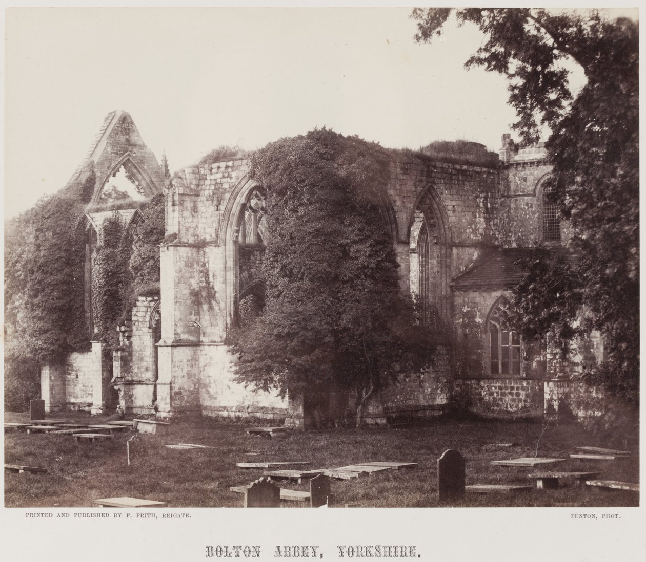 Bolton Abbey, Yorkshire, kolem roku 1857 (tisk alba) od Roger Fenton