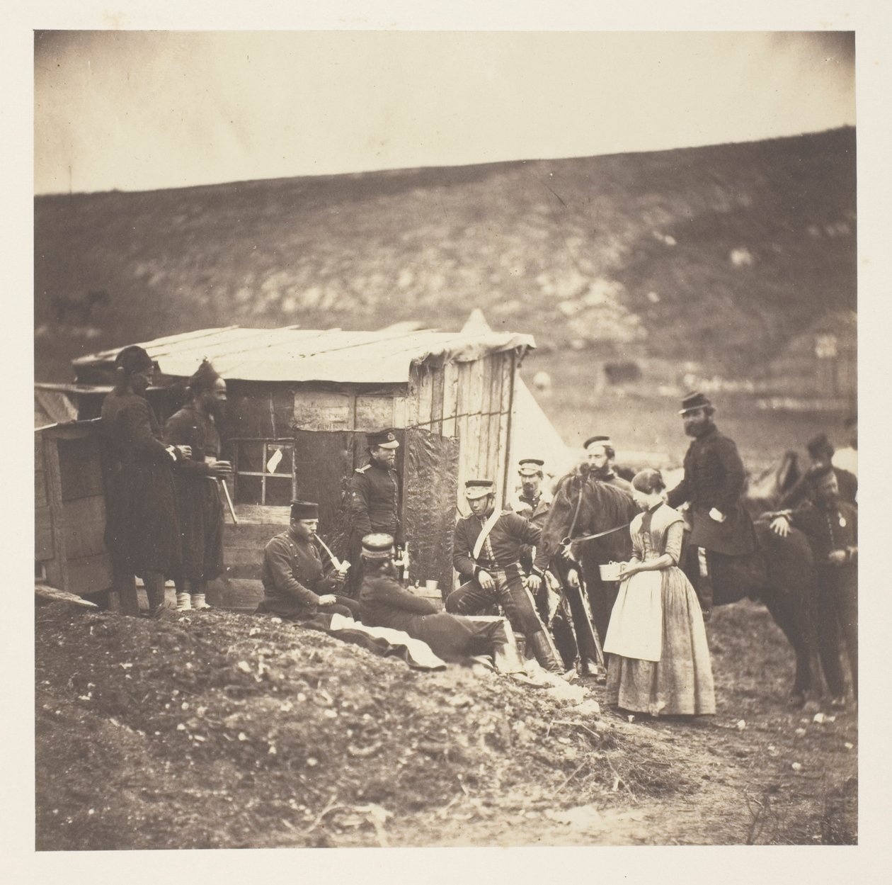Tábor 4. gardového dragounského pluku, společenská slavnost, Francouzi a Angličané od Roger Fenton