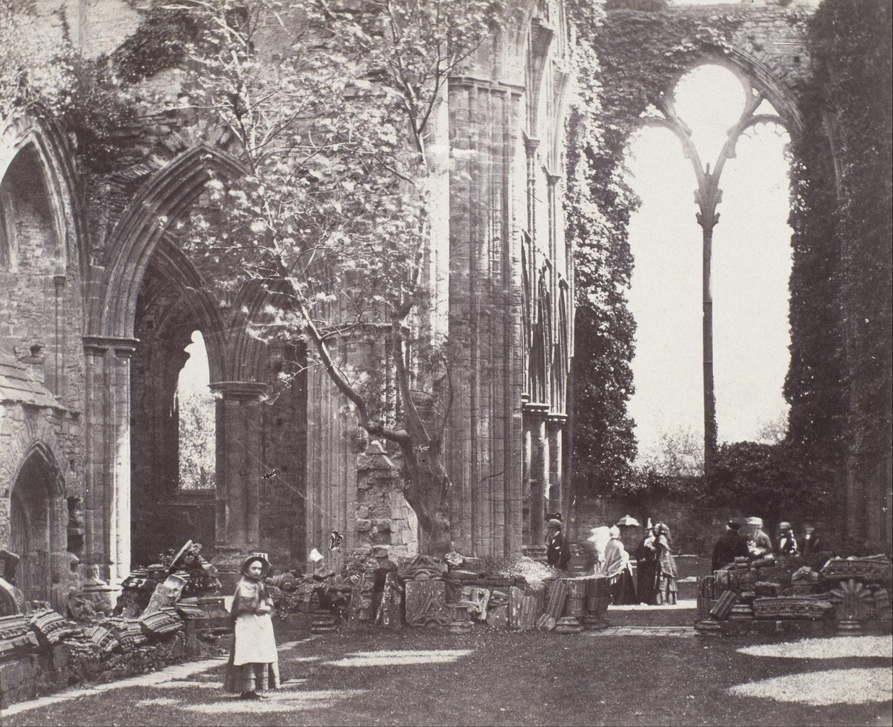 Interiér: Opatství Tintern od Roger Fenton