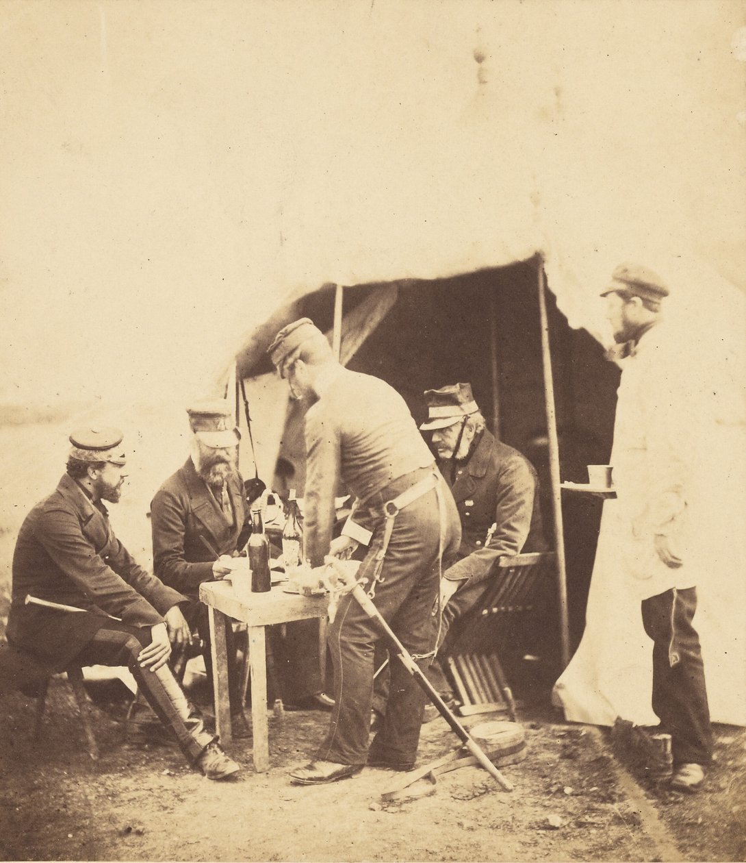 Generálmajor Garrett a důstojníci 46. pluku od Roger Fenton