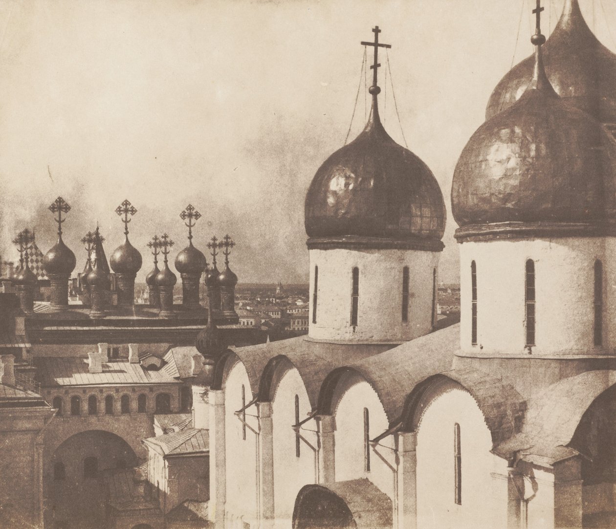 Moskva, kupole kostelů v Kremlu od Roger Fenton