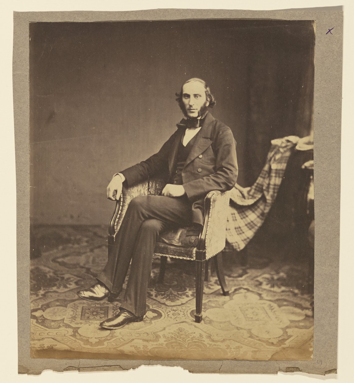 [Portrét sedícího muže] od Roger Fenton
