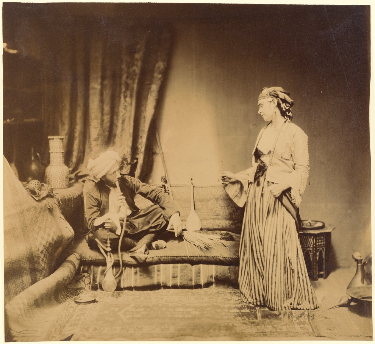 Kuřák a tančící dívka od Roger Fenton