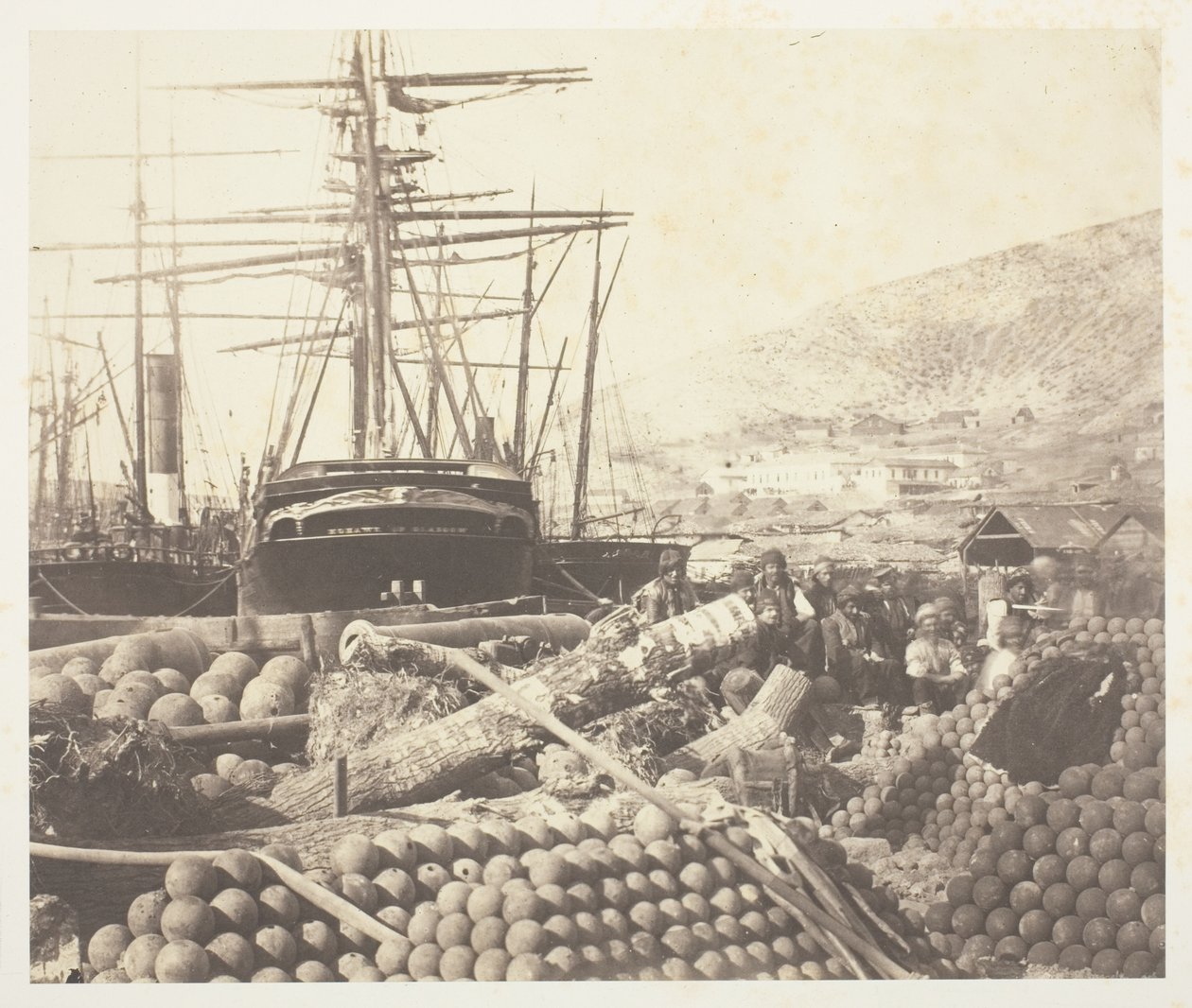 Zbrojní přístaviště, Balaklava od Roger Fenton