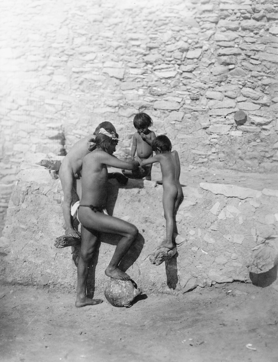 The Feast, cca 1913 (č/b foto) od Roland W. Reed