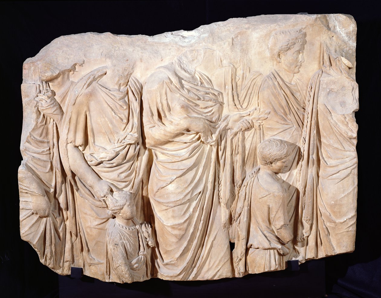Ara Pacis Augustae, Fragment procesní scény, 13-9 př.nl (mramor) od Roman