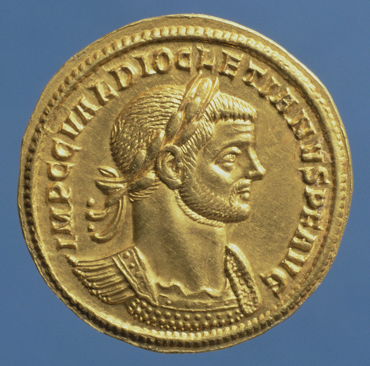 Aureus (averz) Diokleciána (284 n. l. - 305 n. l.) s kyrysem a vavřínovým věncem. (zlato) od Roman