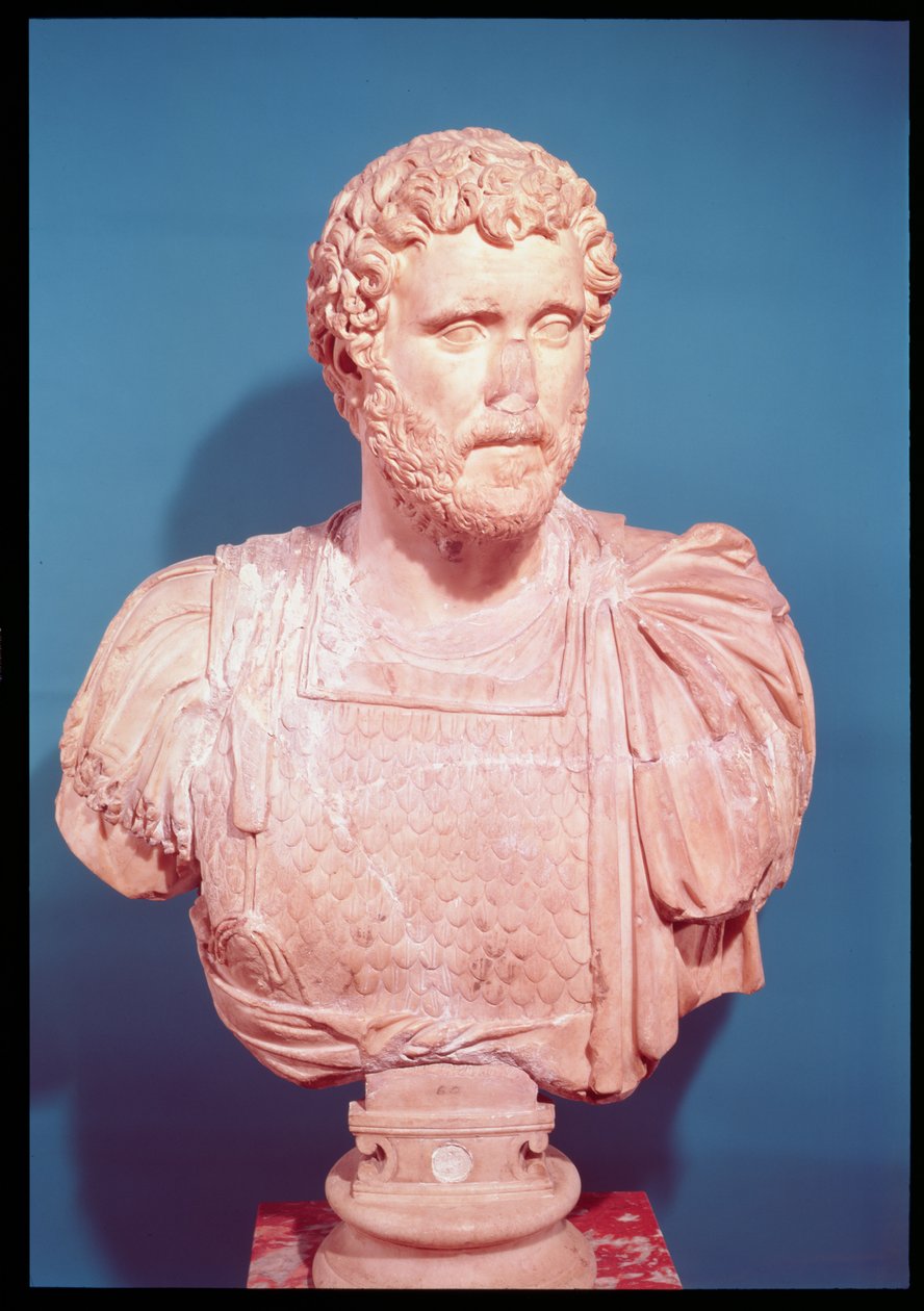 Busta císaře Antonina Pia (86-161 n. l.) (mramor) od Roman