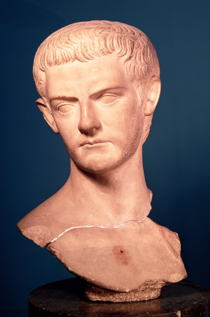 Busta císaře Caliguly (asi 12–41 n. l.) z Thrákie, asi 39–40 n. l. (mramor) od Roman