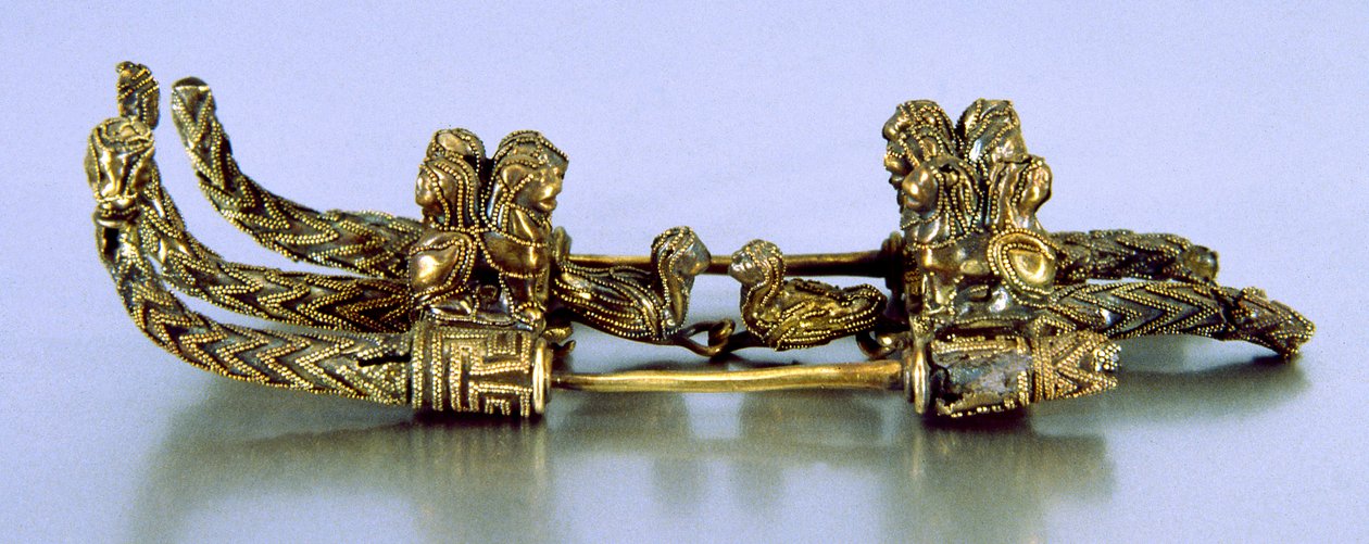 Fibula, z hrobky Bernardini di Palestrina (kov) od Roman
