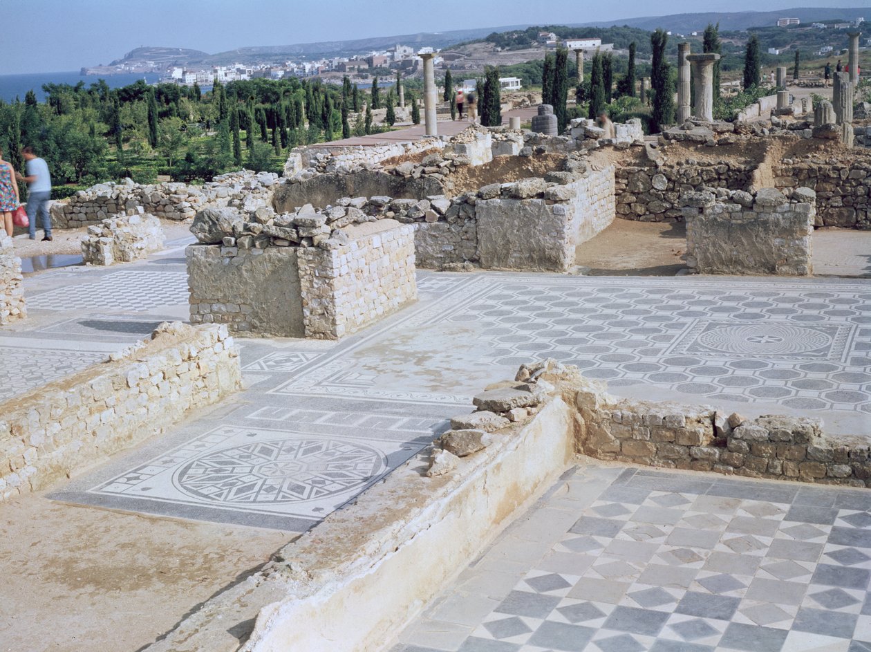 Římské ruiny přístavu Emporion, 6.–4. století před naším letopočtem od Roman