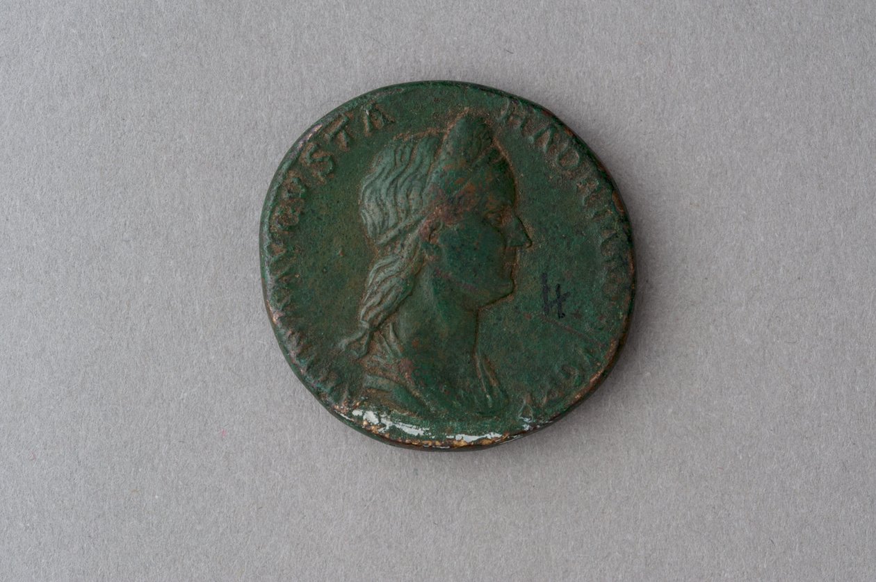 Sestertius of Vibia Sabina (bronz) od Roman