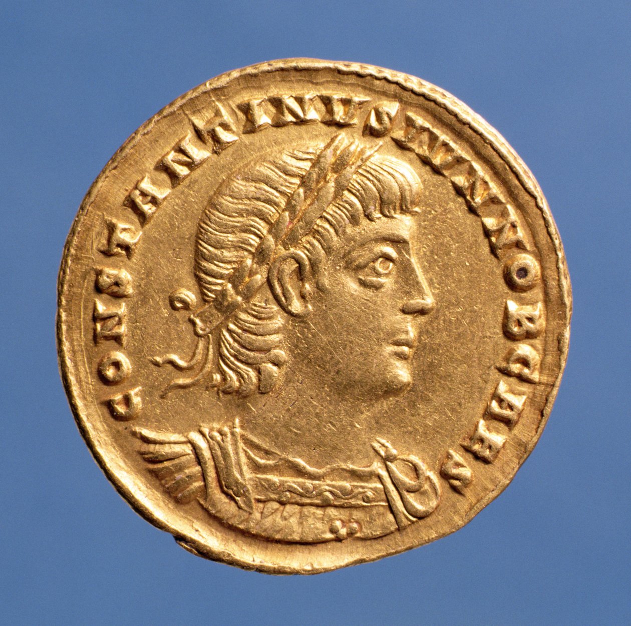 Solidus (avers) Konstantina II Caesara s kyrysem (zlato) od Roman