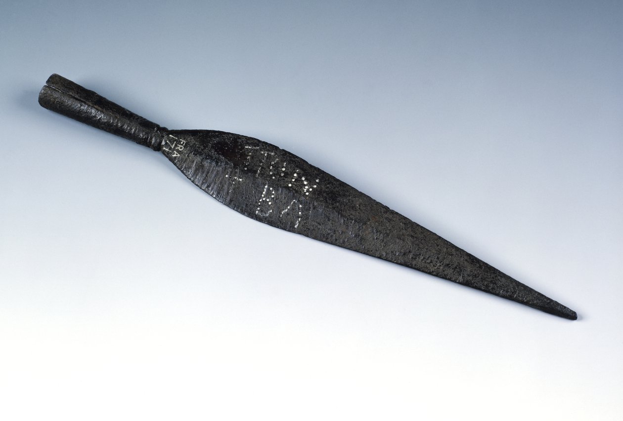 Hrot kopí s vyraženým vlastnickým nápisem, z římského naleziště v Newstead, Melrose, AD 80-100 (železo) od Roman