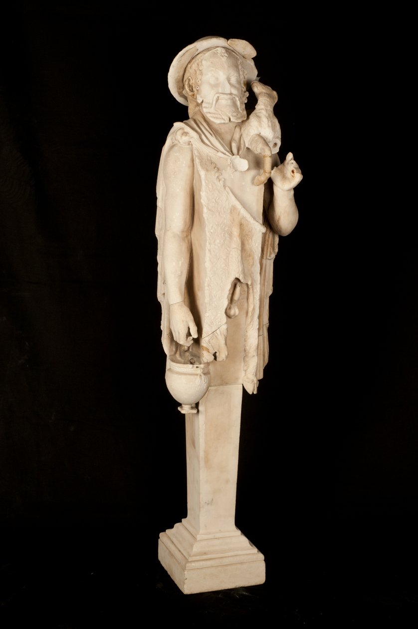 Socha boha Pana (mramor) od Roman
