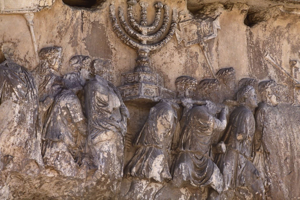Titův oblouk, detail přenášení chrámových pokladů po vyplenění Jeruzaléma v roce 70 n. l., kámen z roku 81 n. l. od Roman