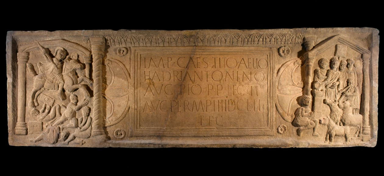 Deska Bridgeness, detail z pískovcové distanční desky, symbolizující římské dobytí, z Bridgeness, West Lothian, kolem roku 142 našeho letopočtu od Roman