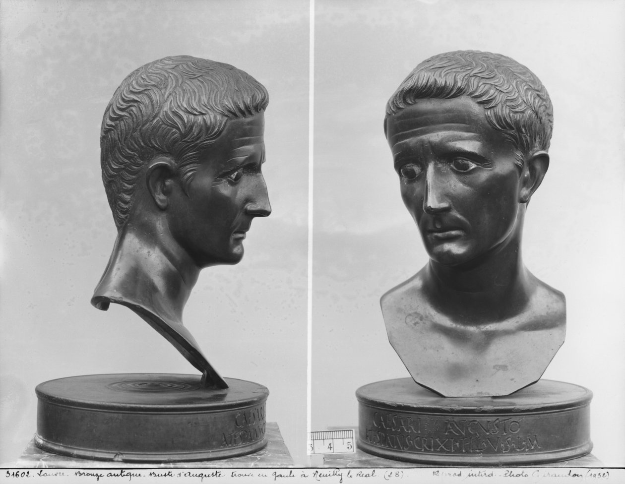 Dva pohledy na bustu císaře Augusta (63 př. nl-14 n. l.) (bronz) od Roman