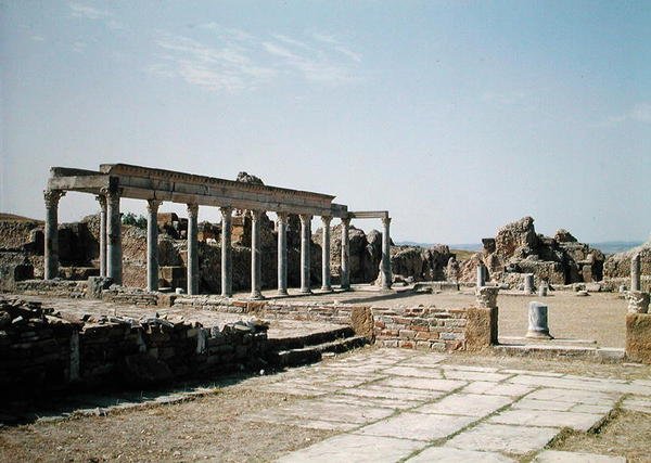 Pohled na Palaestra Petronius, postavený Petroniem Felixem v roce 225 našeho letopočtu od Roman