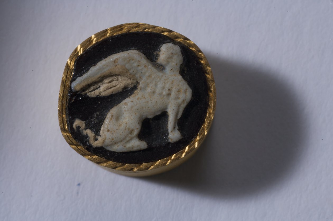 Cameo sphynx (sklo) od Roman Imperial Period