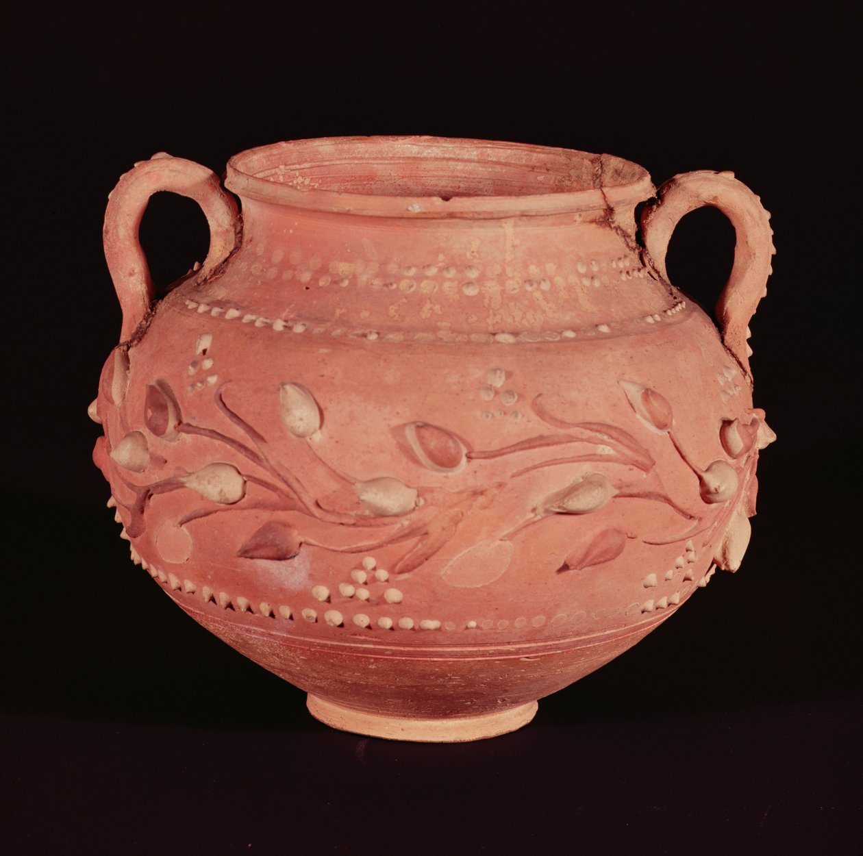 Mísa, s výzdobou, nalezená v Coptos, Horní Egypt (růžová hlína) od Roman Period Egyptian