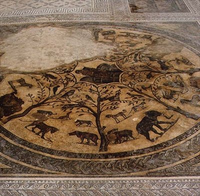 Divoká zvířata, římská mozaika z rodu Orfeů, 3. stol. AD (mozaika) od Roman Roman