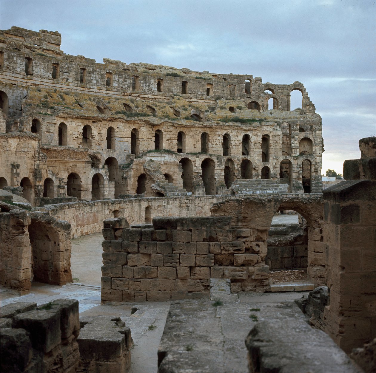 Amfiteátr el Djem, c. 238 našeho letopočtu od Roman