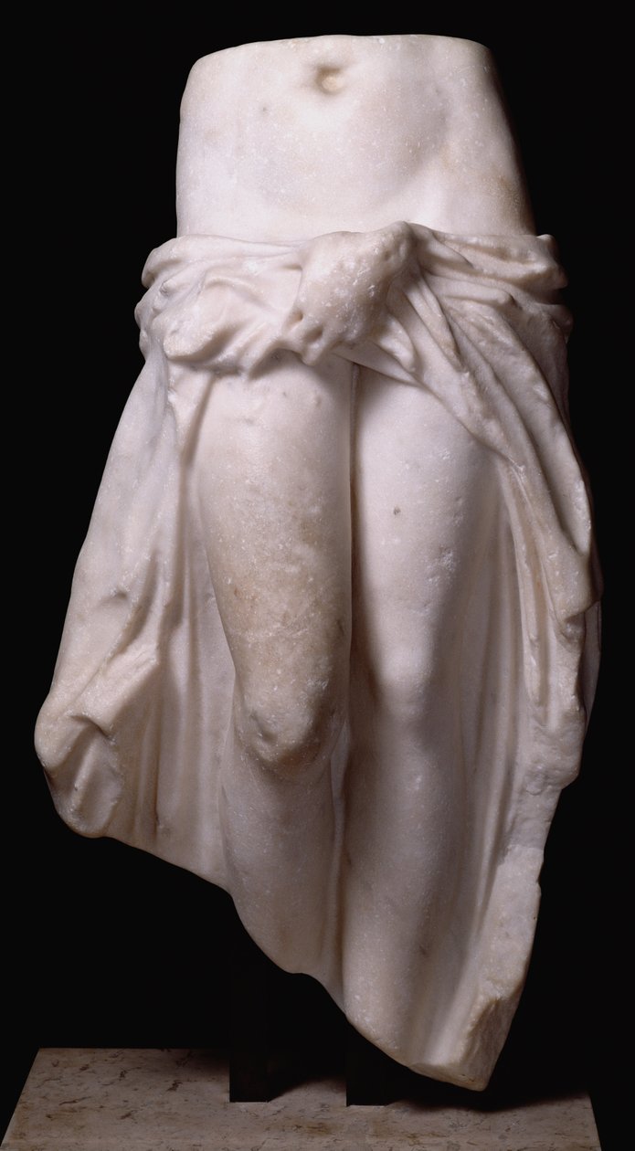 Afrodita držící svůj oděv, z Tripolisu, cca 370-24 př.nl (mramor) od Roman