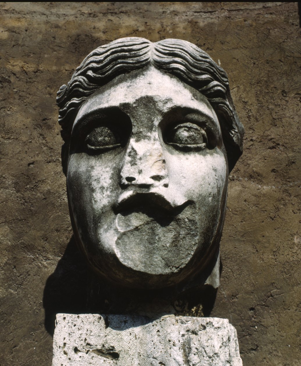 Hlava sochy, Ostia Antica, Itálie od Roman