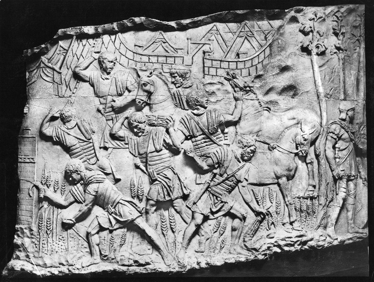 Legionáři trhající ječmen, odlitek převzatý z Trajanova sloupu, AD 110-113 (sádra) od Roman