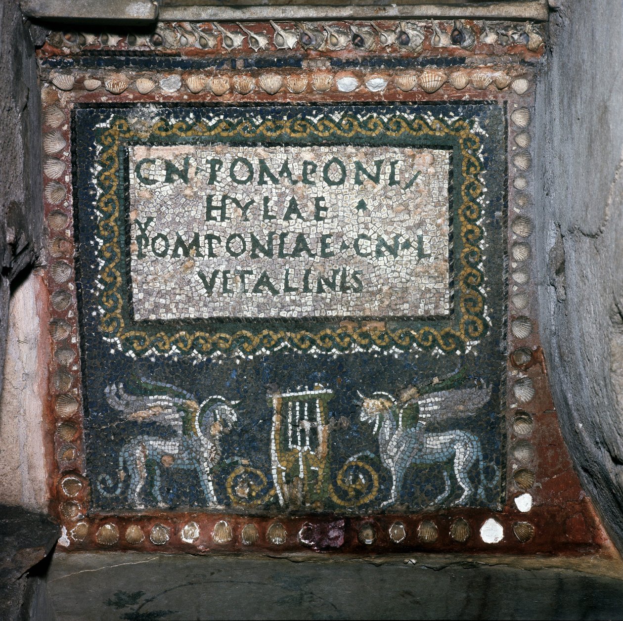 Mozaika z hrobky Pomponio Hylax, Řím. od Roman