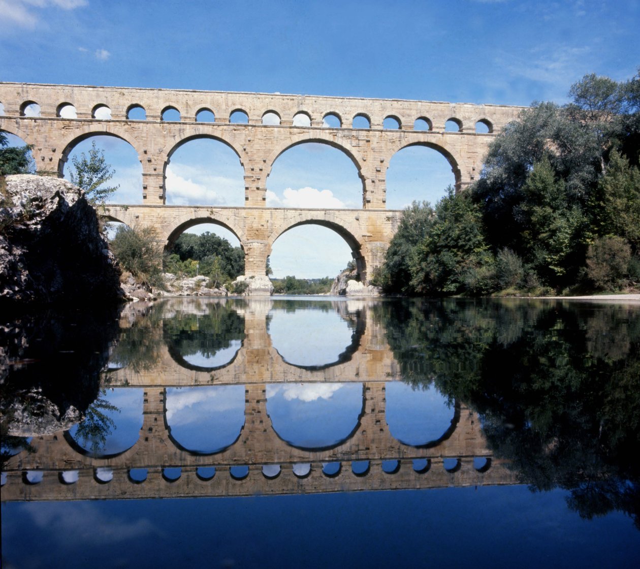 Pont du Gard. Římský akvadukt z 2. poloviny 1. století. od Roman
