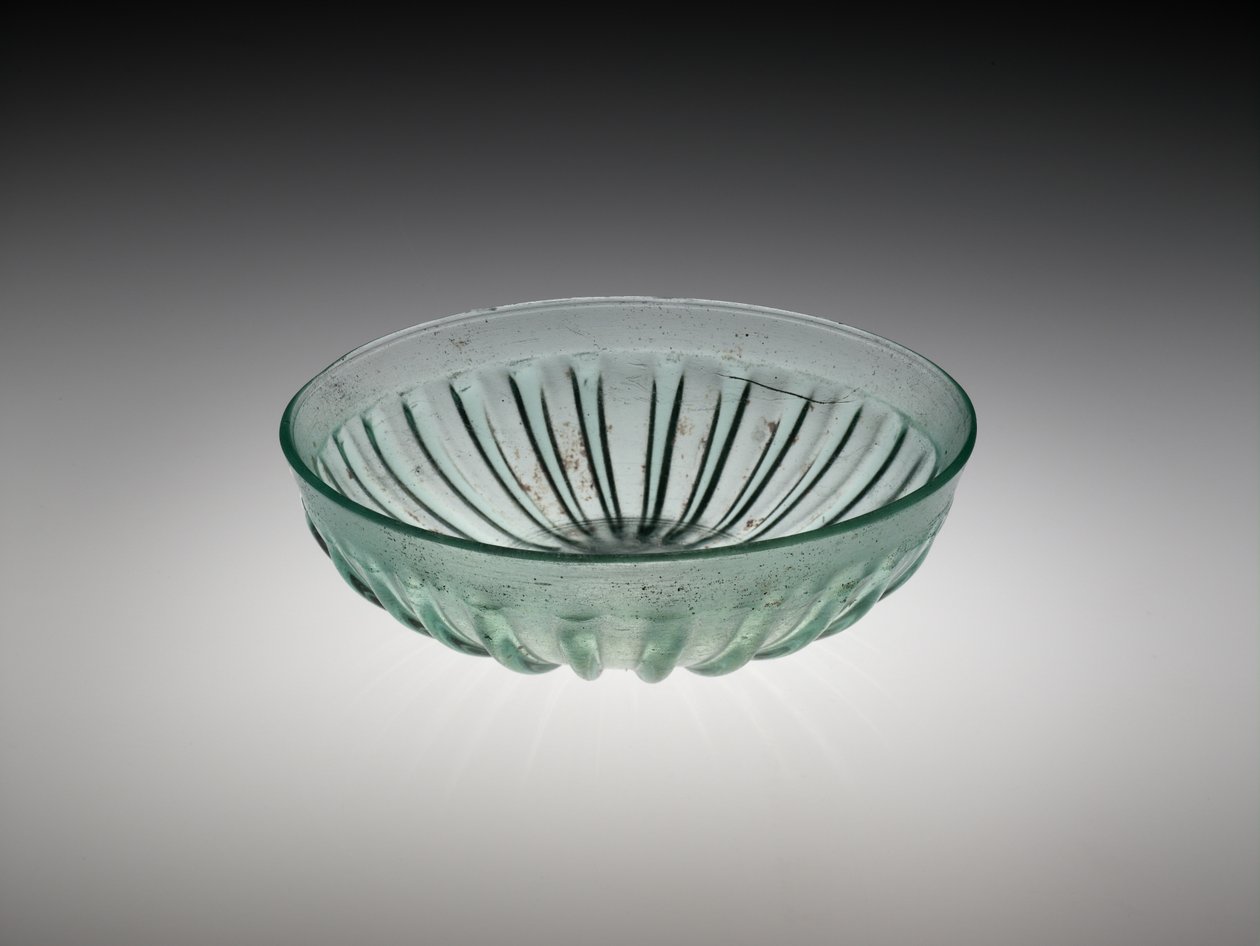 Miska z žebrovaného skla, AD 100-200 (foukané a broušené sklo) od Roman