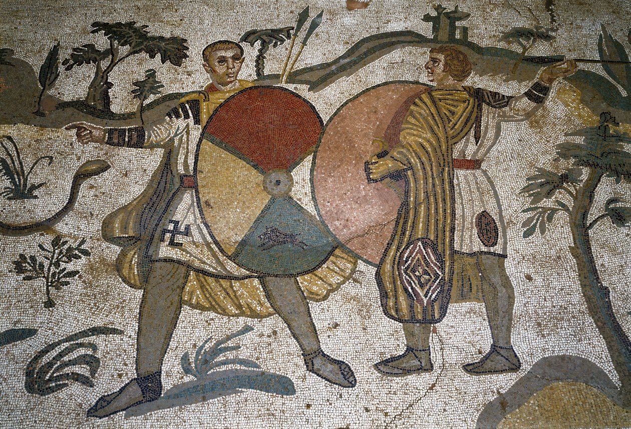 Římské umění: detail mozaiky „“ Velká lovecká část““ Lovecké zbraně velkých štítů. 315-350 našeho letopočtu. Piazza Armerina, Villa Romana del Casale od Roman