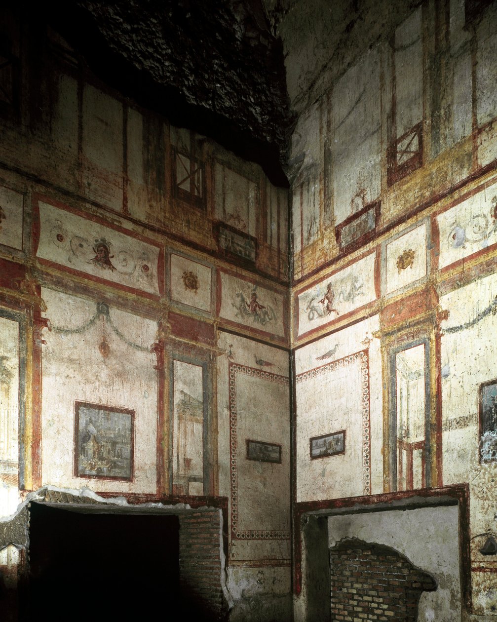 Římské umění: vnitřní pohled na domus aurea nebo Doree House: císařský palác starého Říma, postavený Neronem. Řím, Itálie od Roman