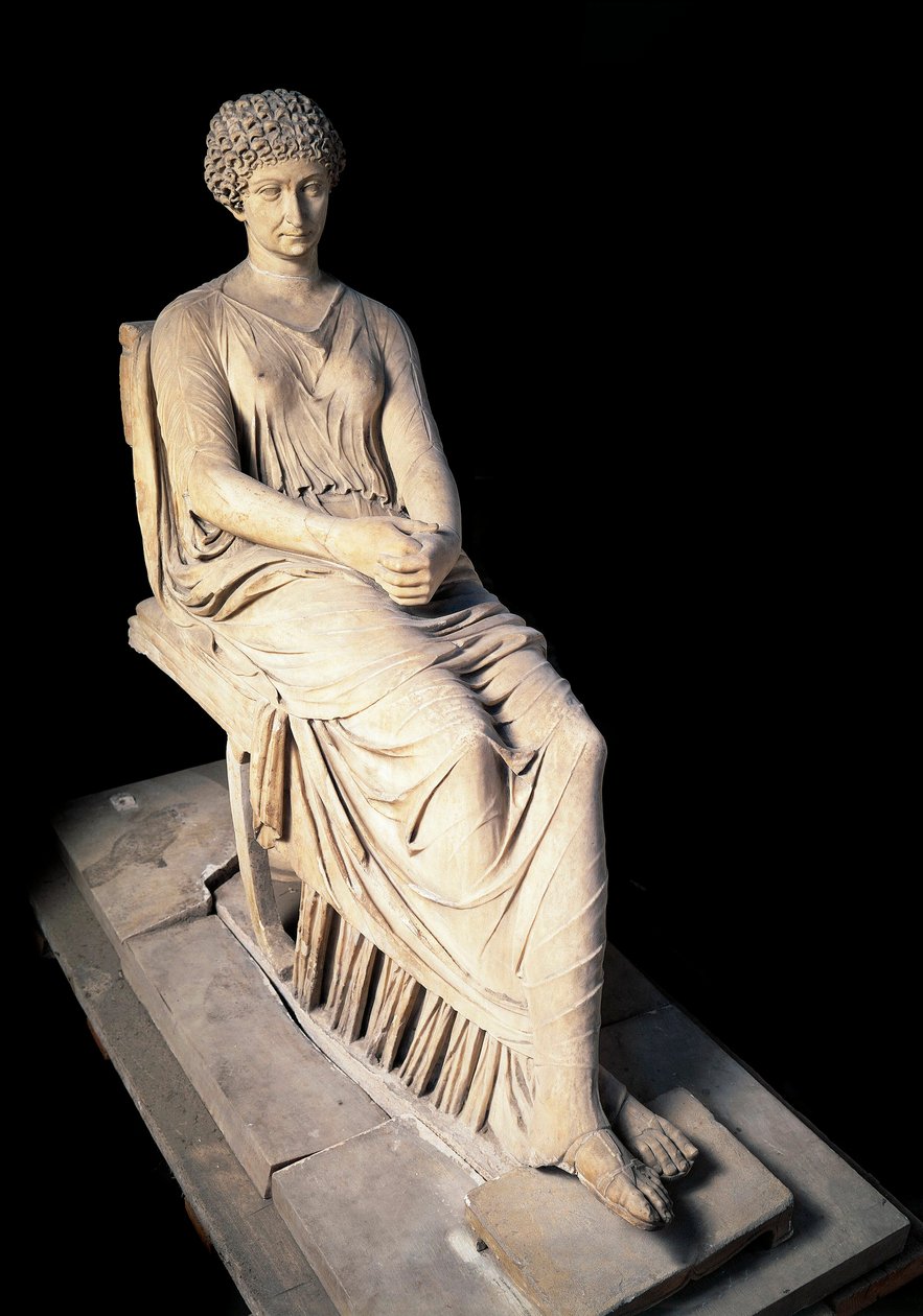 Římské umění: socha Agrippiny "" Ainee "" (Agrippina) (14 př. nl-33), manželky Germanika. Mramorová socha. 1. století našeho letopočtu. Neapol, Národní archeologické muzeum od Roman