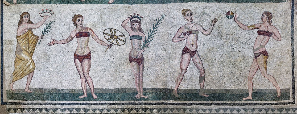 Room of the Girls zastupující atlety účastnící se atletické soutěže ve dvoudílných plavkách (mozaika) od Roman