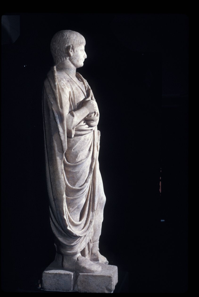Togate socha mladého Nera, cca 50 AD (mramor) od Roman
