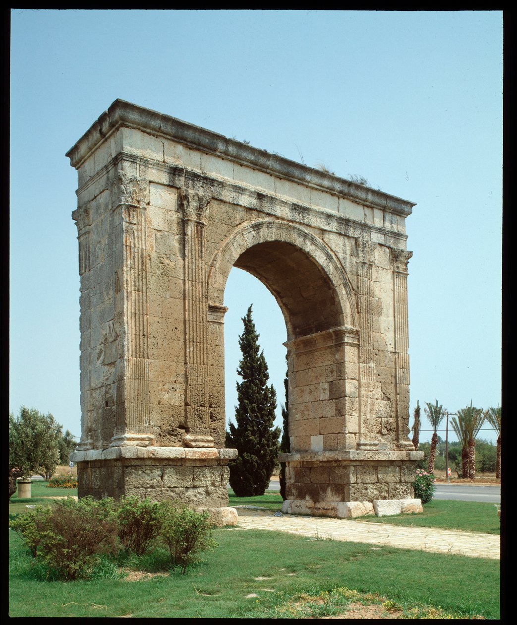 Pohled na oblouk Bera od Roman