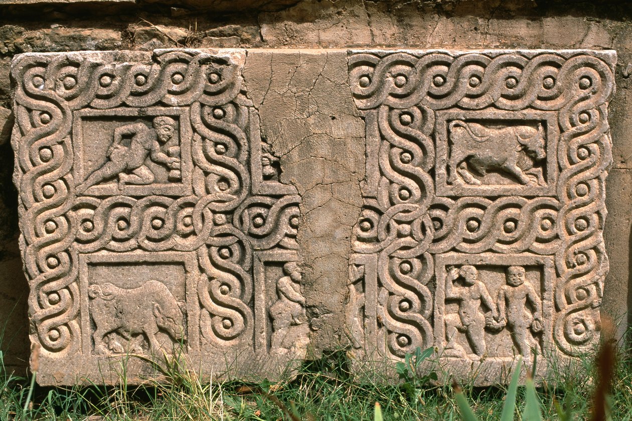 Architektonický fragment s vyřezávanou výzdobou, vrcholné císařské období (27 př. nl-395 n. l.) (viz detail 267012) od Roman Imperial Period