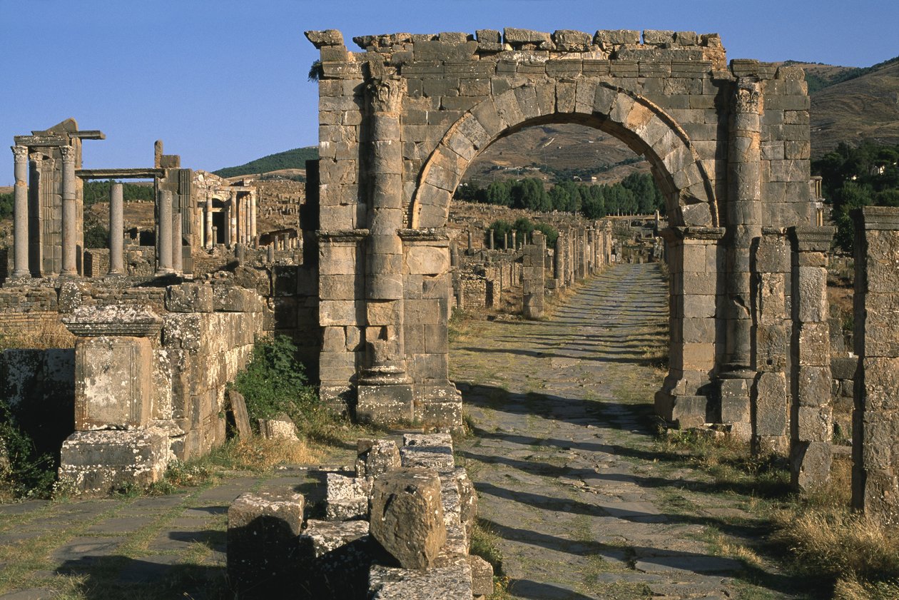 Karta, oblouk a chrám Venuše (vlevo), Vrcholné císařské období (27 př. nl-395 n. l.) od Roman Imperial Period