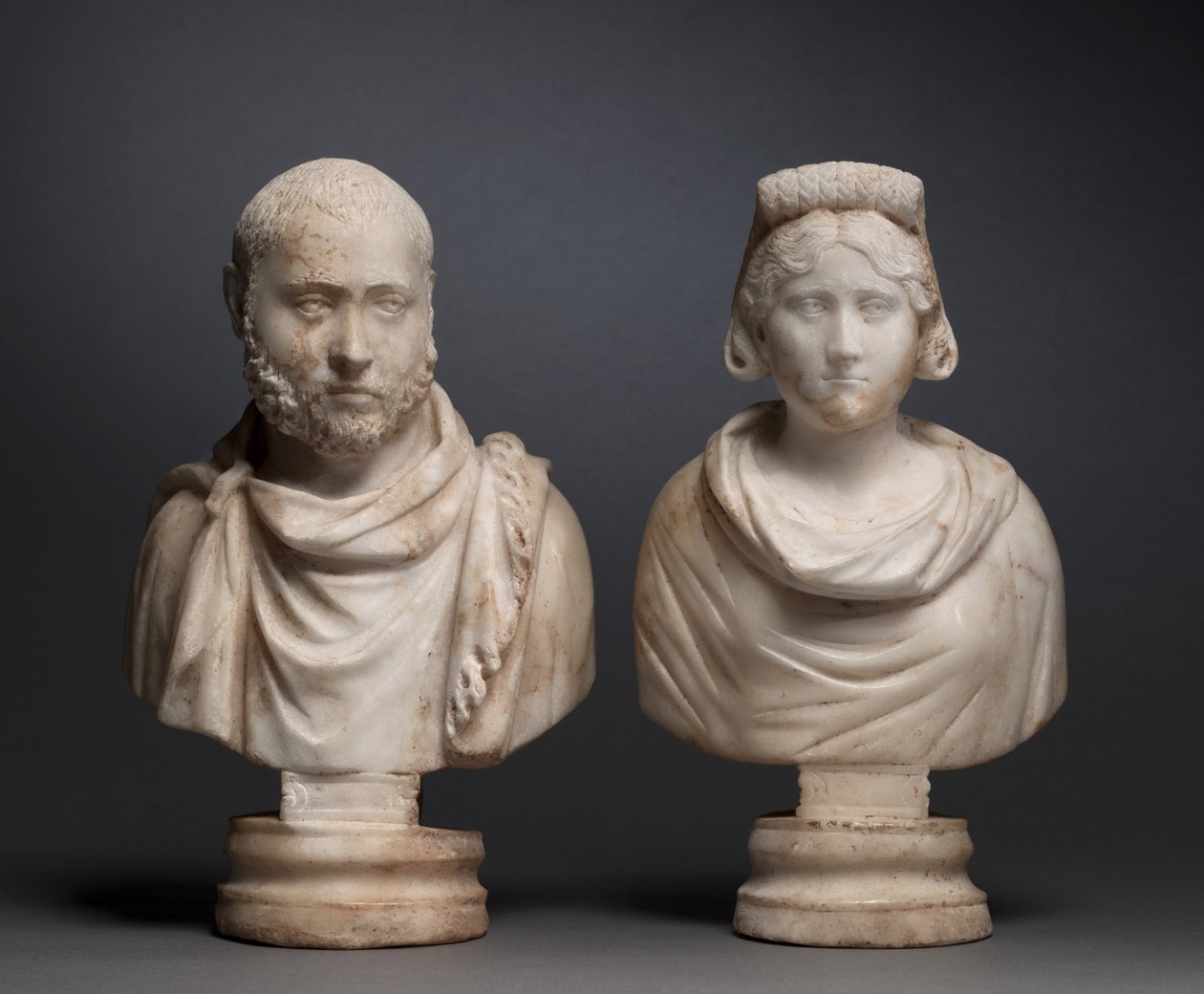 Portrétní busta šlechtického muže a Portrétní busta aristokratky, 280-290 od Roman Imperial Period