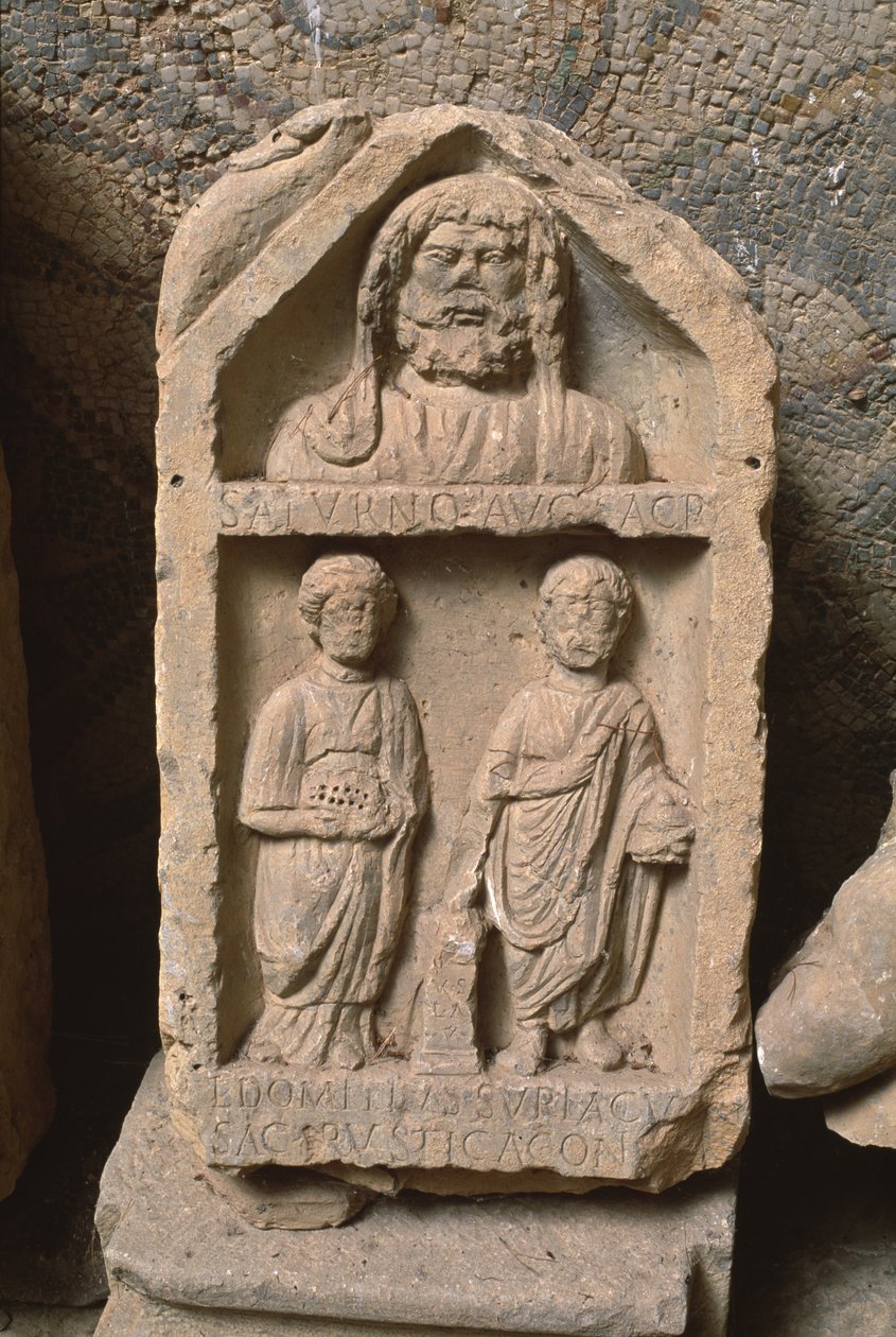Votivní stéla zasvěcená Saturnu, vrcholné imperiální období (27 př. nl-395 n. l.) od Roman Imperial Period