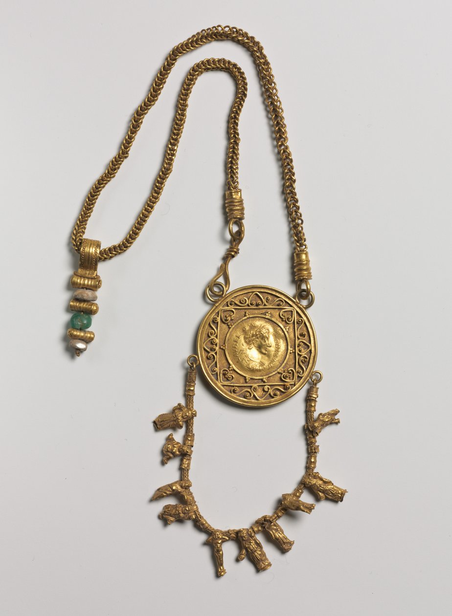 Obojek s medailonem a přívěskem, 200-300 od Roman Period Egyptian