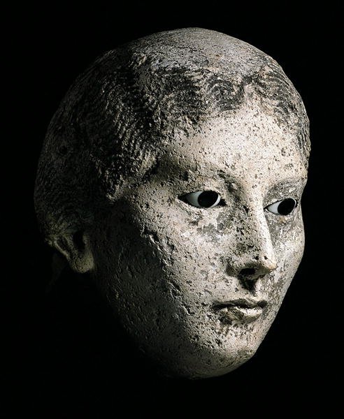 Model hlavy ženy, 2. nebo 3. století našeho letopočtu (sádra) (viz také 270971, 270973-974) od Roman Period Egyptian