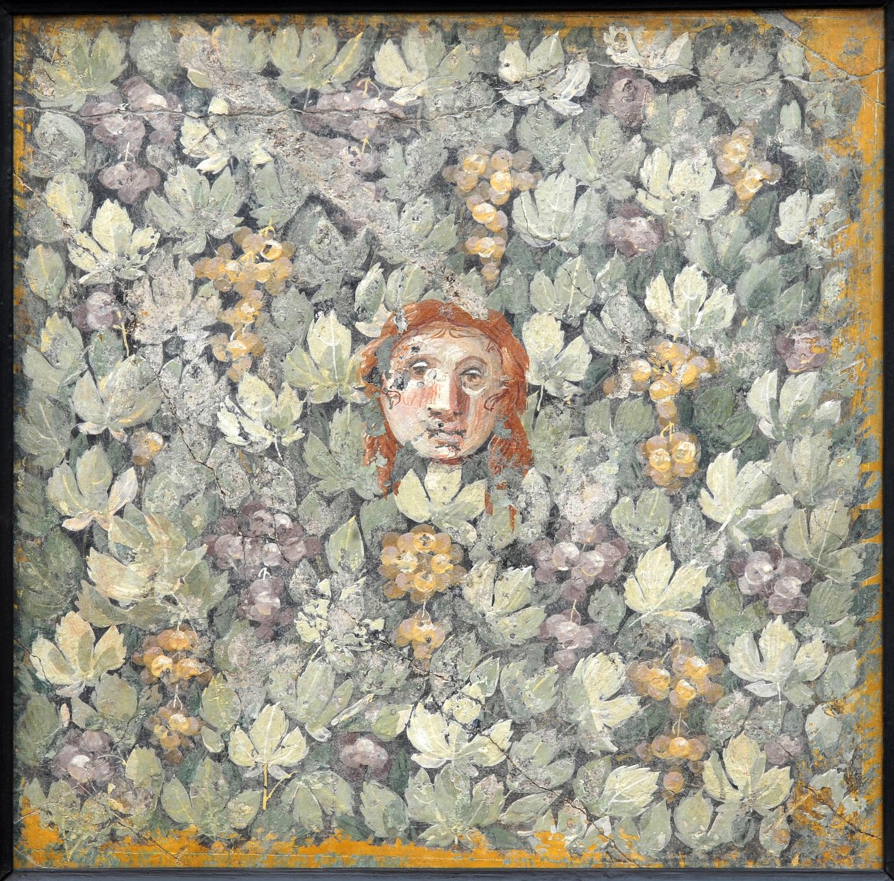 Maska na vinných listech a hroznech, 1. H. 1. stol. INZERÁT. od Roman Pompeian wall painting.